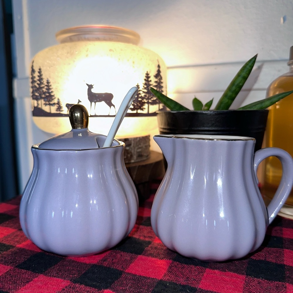 Lavender Ceramic Creamer and Sugar Set